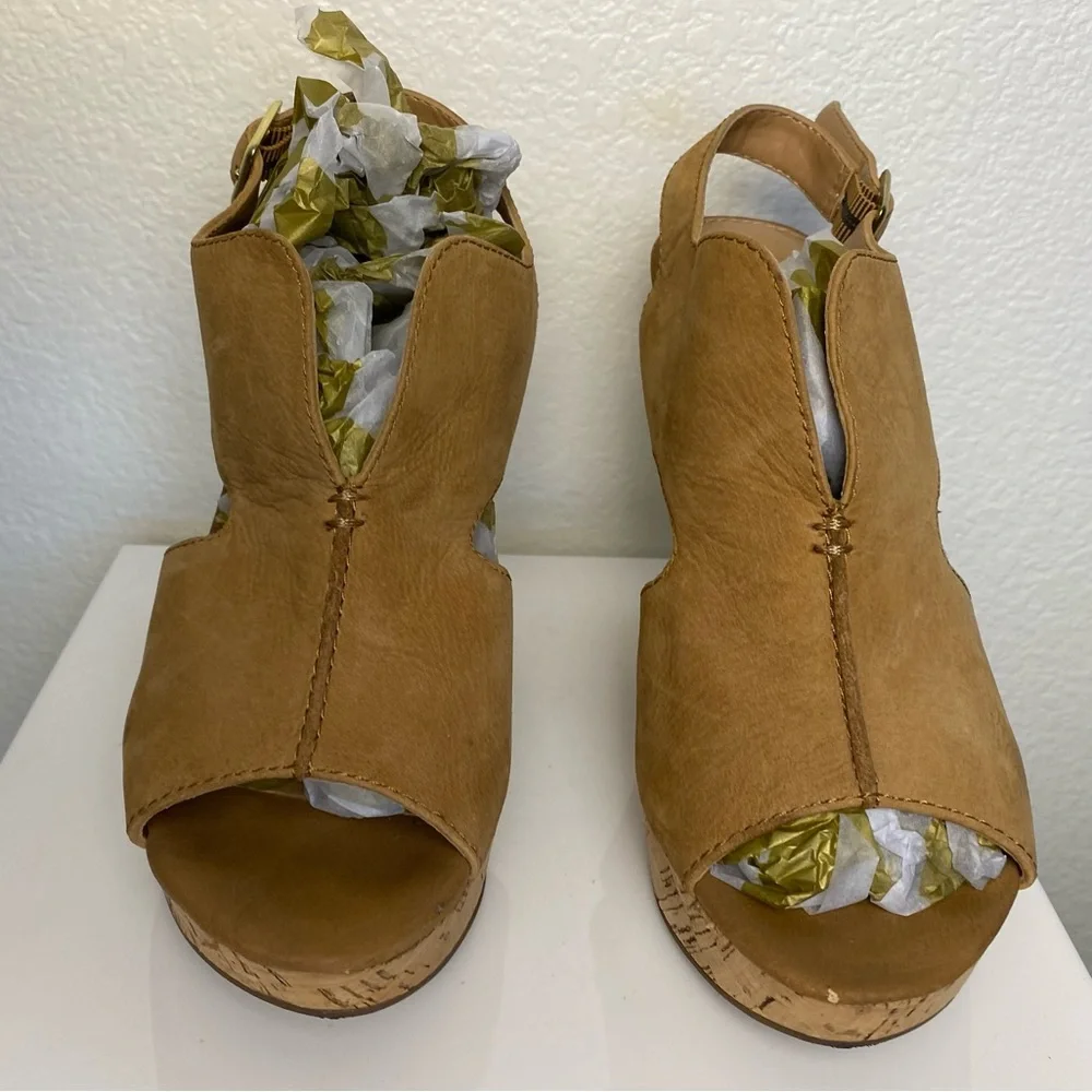 Franco Sarto Gallard Tan Leather Slingback Heels Size 7.5